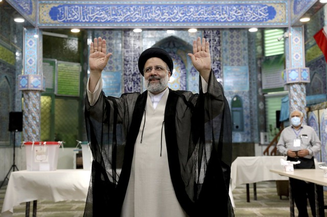 Bầu cử Tổng thống Iran: Lộ diện loạt nhân vật tiềm năng, hé lộ quyền lực "không tưởng" của IRGC- Ảnh 1.