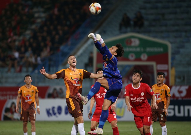 HLV Vũ Tiến Thành: 