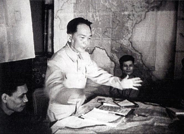 Hình ảnh hiếm về Chủ tịch Hồ Chí Minh và Đại tướng Võ Nguyên Giáp trước trận đánh lịch sử ở Điện Biên Phủ- Ảnh 7.