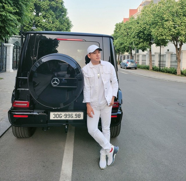 Sơn Tùng M-TP bán siêu xe Mercedes-AMG G63: Mỗi năm 