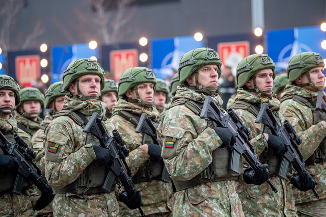 RTVI: 4 nước bắt tay đưa quân tới Ukraine, 1 nước tuyển 8000 quân chống Nga - Moscow cảnh cáo đòn khốc liệt- Ảnh 1.