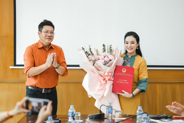 NSƯT Tân Nhàn được bổ nhiệm làm Trưởng khoa Thanh nhạc Học viện Âm nhạc Quốc gia Việt Nam ở tuổi 42- Ảnh 1.