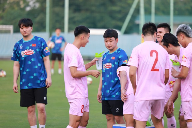 Herbalife Việt Nam tiếp tục tài trợ các đội tuyển bóng đá quốc gia Việt Nam- Ảnh 3.
