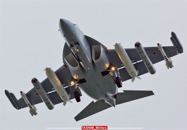 Bàn giao loạt máy bay Yak-130 mới giữa tình hình nóng - Ảnh 10.
