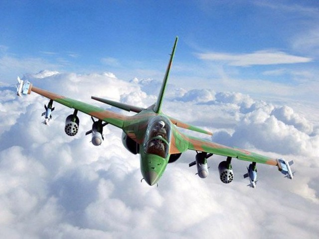 Bàn giao loạt máy bay Yak-130 mới giữa tình hình nóng - Ảnh 4.