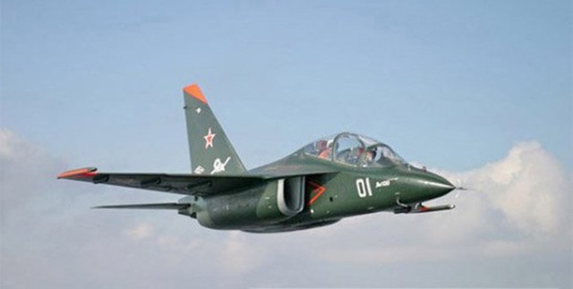Bàn giao loạt máy bay Yak-130 mới giữa tình hình nóng - Ảnh 3.