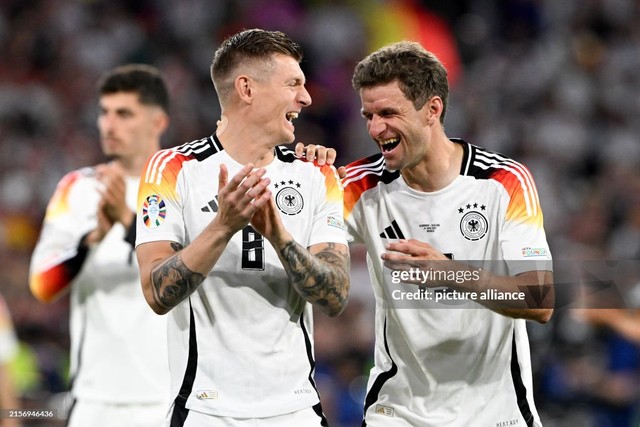 Đội tuyển Đức đại thắng, Toni Kroos vẫn thẫn thờ như "mất sổ gạo" trên băng ghế dự bị- Ảnh 3.