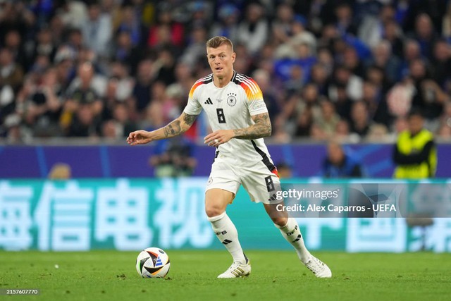 Đội tuyển Đức đại thắng, Toni Kroos vẫn thẫn thờ như "mất sổ gạo" trên băng ghế dự bị- Ảnh 2.