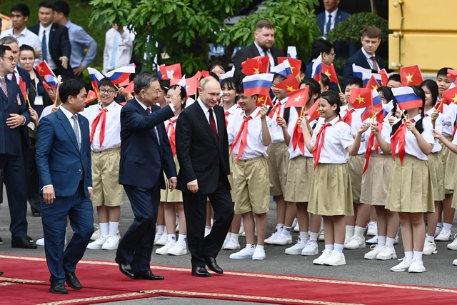 Toàn cảnh lễ đón cấp Nhà nước Tổng thống Nga Vladimir Putin tại Phủ Chủ tịch- Ảnh 6.