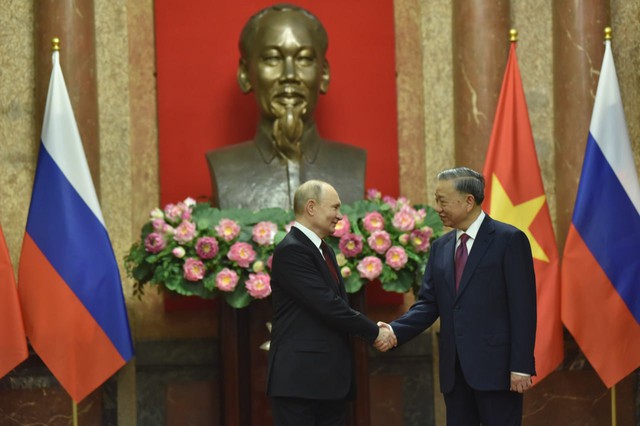 Ông Putin cảm ơn sự tiếp đón từ Việt Nam: "Khi nói tôi thấy ấm áp, tôi không chỉ nói đến nhiệt độ Hà Nội"- Ảnh 1.