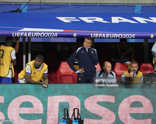 Mbappe ngồi ngoài, dàn "trọng pháo" đội tuyển Pháp trải qua ngày đáng quên trong cuộc đấu với Hà Lan- Ảnh 2.