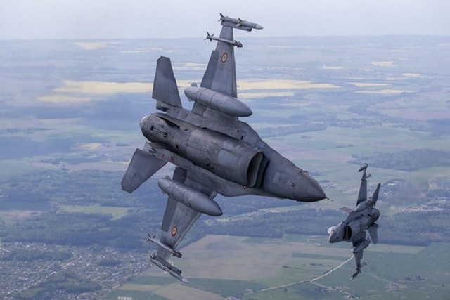 Nhận định khu vực đầu tiên chiến đấu cơ F-16 tấn công- Ảnh 9.