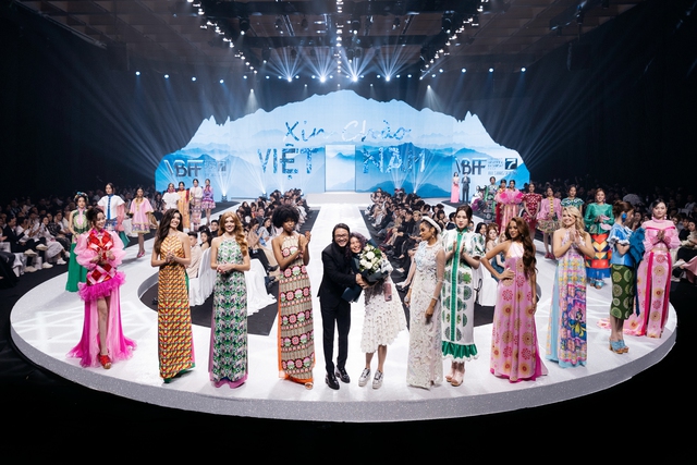 Vietnam Beauty Fashion Fest mùa 7 bùng nổ bởi nhan sắc dàn hoa hậu, á hậu đình đám- Ảnh 3.