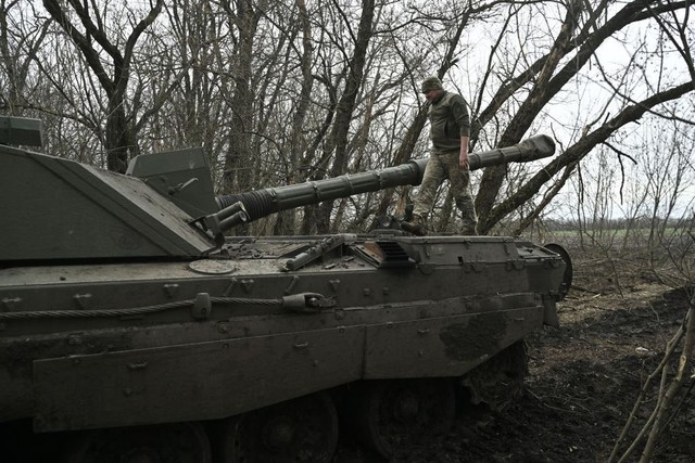 "Lên võ đài" Ukraine, xe tăng Challenger mới thấy sự thật phũ phàng- Ảnh 5.