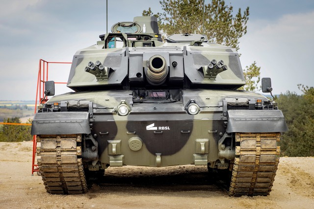 "Lên võ đài" Ukraine, xe tăng Challenger mới thấy sự thật phũ phàng- Ảnh 2.