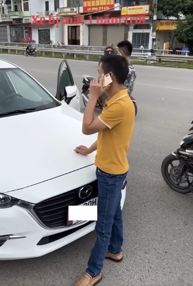 Xôn xao clip ở Bắc Giang: Vợ chồng đang đi đường vô tình tìm thấy ô tô bị mất gần 1 năm trời- Ảnh 2.