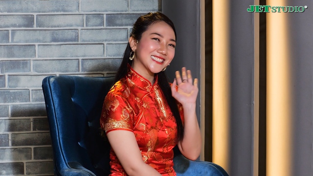 Đạo diễn Lê Hoàng mắng cô gái 32 tuổi 