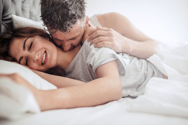 '5 chạm' trong màn dạo đầu giúp chàng đưa nàng 'lên đỉnh'- Ảnh 2.