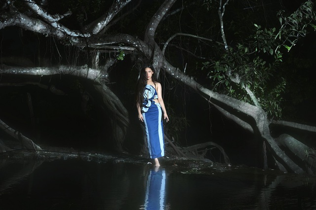 Hoa hậu Bella Vũ hoá nàng tiên rừng bí ẩn trong thiết kế độc bản của Huỳnh Thức- Ảnh 1. Hoa hậu Bella Vũ hoá nàng tiên rừng bí ẩn trong thiết kế độc bản của Huỳnh Thức- Ảnh 1.