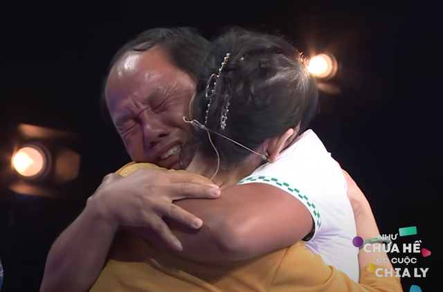 Mẹ dặn ngồi đợi ở bến xe nhưng không quay lại, đứa trẻ 5 tuổi lạc nhà 47 năm, ngày đoàn tụ mới rõ lý do- Ảnh 5.