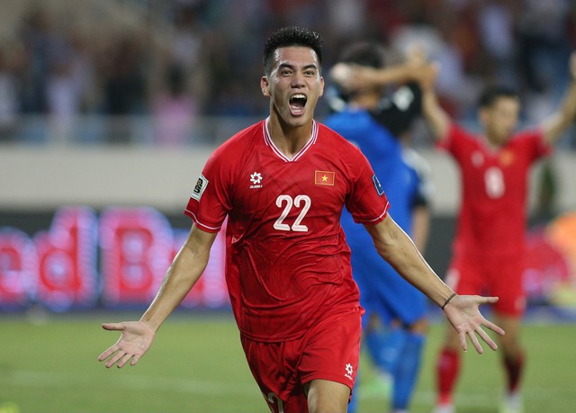 Tuyển thủ Việt Nam sánh ngang Son Heung-min, lọt vào "bảng xếp hạng 5 sao" của LĐBĐ châu Á- Ảnh 1. Tuyển thủ Việt Nam sánh ngang Son Heung-min, lọt vào "bảng xếp hạng 5 sao" của LĐBĐ châu Á- Ảnh 1.