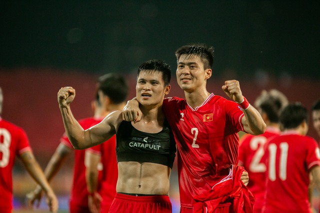 Đằng sau chiến thắng, HLV Kim Sang-sik đã giúp tuyển Việt Nam tránh được "hiểm họa" khôn lường- Ảnh 1. Đằng sau chiến thắng, HLV Kim Sang-sik đã giúp tuyển Việt Nam tránh được "hiểm họa" khôn lường- Ảnh 1.