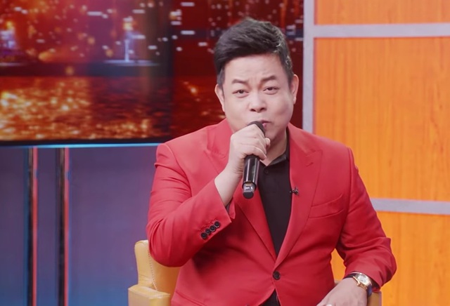 Một nam ca sĩ Việt nổi tiếng từ bỏ thân phận ngôi sao đi dẫn tour- Ảnh 1.