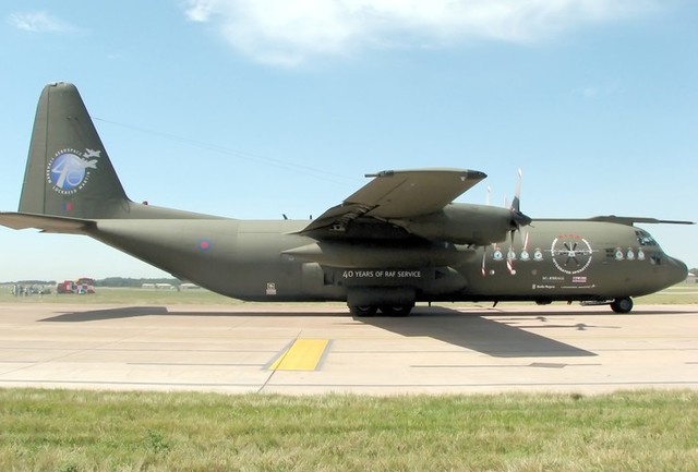 Vận tải cơ C-130J đã ngừng hoạt động của Anh rơi vào tình thế 'cháy hàng' - Ảnh 2.
