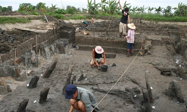 Bãi cọc Bạch Đằng phát lộ sau gần nghìn năm vùi dưới bùn: UNESCO tới khảo sát thực địa- Ảnh 5.