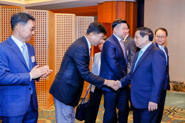 Gặp Thủ tướng, nhiều DN Hàn Quốc bày tỏ sẵn sàng tham gia 1 lĩnh vực VN "có nhu cầu thu hút đầu tư rất lớn"- Ảnh 1.