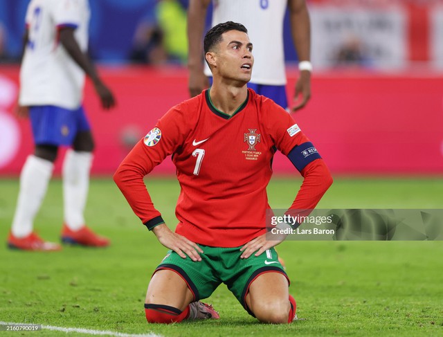 Đội tuyển Anh vào chung kết Euro nhờ tránh được vết xe đổ Ronaldo?- Ảnh 2.