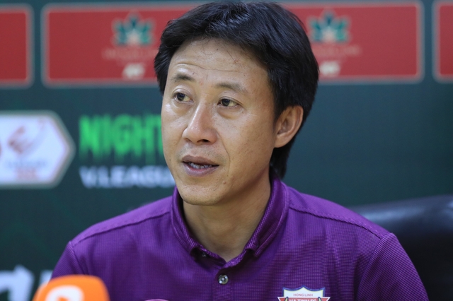 "Phó tướng" của HLV Park Hang-seo sắp tới V.League, dẫn dắt đội bóng vừa dính scandal ma túy?- Ảnh 2.