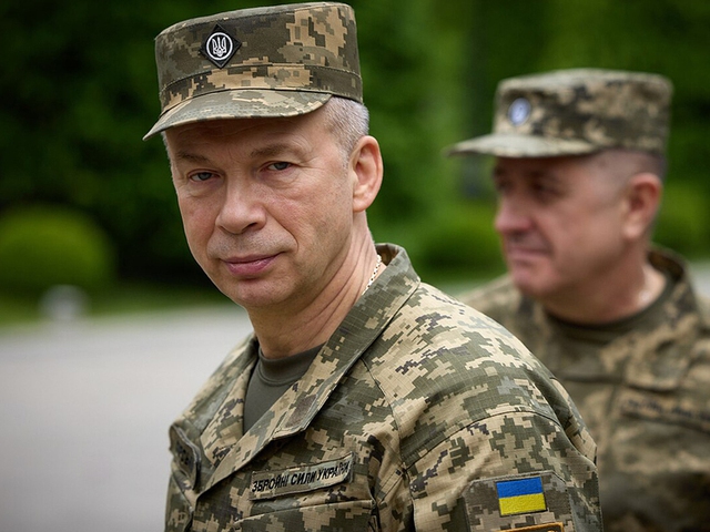 Rộ tin Tổng tư lệnh Ukraine "nổi loạn" chống lệnh, sắp bị sa thải: Kiev ra tuyên bố, chân tướng lộ diện?- Ảnh 1.