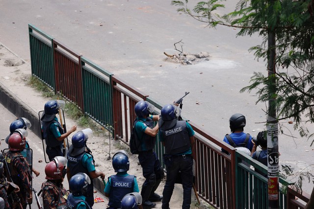 Bạo loạn Bangladesh: Chính phủ lệnh bắn ngay tại chỗ, quân đội vào cuộc - Súng đã nổ, Nga-Mỹ phản ứng- Ảnh 10.