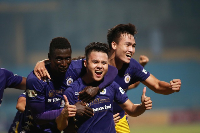 "Gà nòi" nhà bầu Hiển đứng trước hat-trick danh hiệu, bài học lớn cho bóng đá Việt Nam là đây chứ đâu!- Ảnh 2.