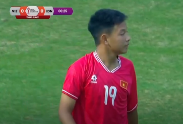 TRỰC TIẾP Việt Nam 0-5 Indonesia: "Mưa bàn thắng" dành cho tuyển Indonesia- Ảnh 5.