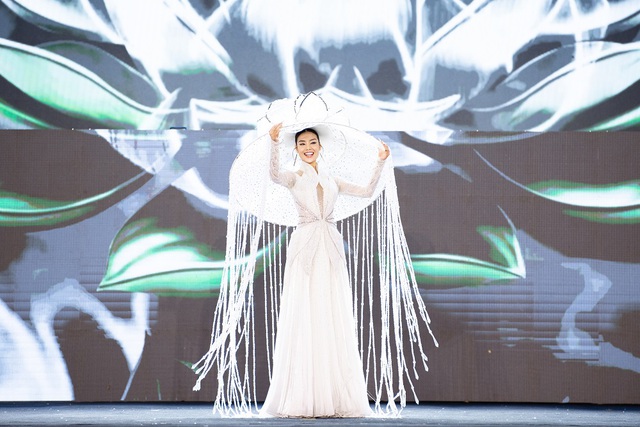 Những thiết kế ấn tượng tại đêm thi Trang phục Văn hóa Dân tộc của Miss Grand Vietnam 2024- Ảnh 2.