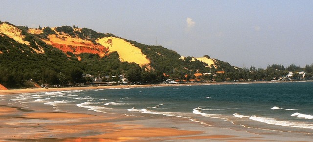 Có một hòn đảo hoang sơ trên biển miền Trung: Hình dáng đặc biệt, nằm ở vị trí đánh dấu lãnh hải Việt Nam- Ảnh 9.