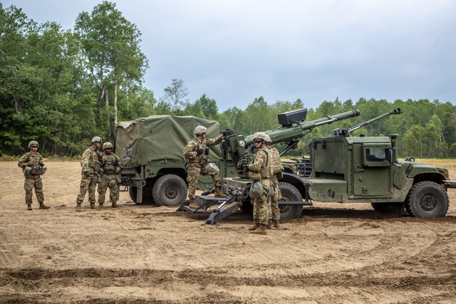 Hệ thống pháo giật nhẹ gắn trên xe Humvee của Ukraine sẽ xoay chuyển tình thế?- Ảnh 3.