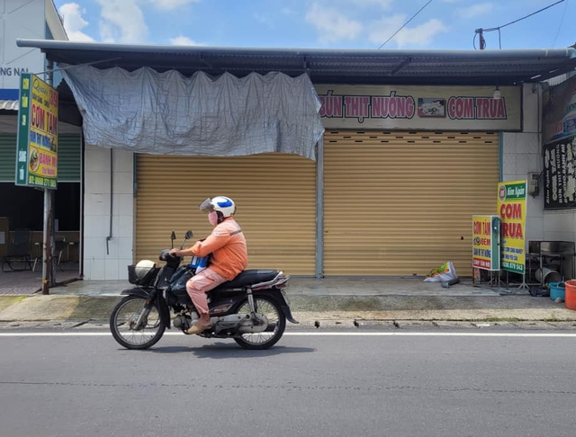 Hàng xóm tiết lộ trước khi qua đời, chồng nghi phạm đầu độc cháu bằng xyanua nói "thấy bất an khi ở nhà"- Ảnh 2. Hàng xóm tiết lộ trước khi qua đời, chồng nghi phạm đầu độc cháu bằng xyanua nói "thấy bất an khi ở nhà"- Ảnh 2.