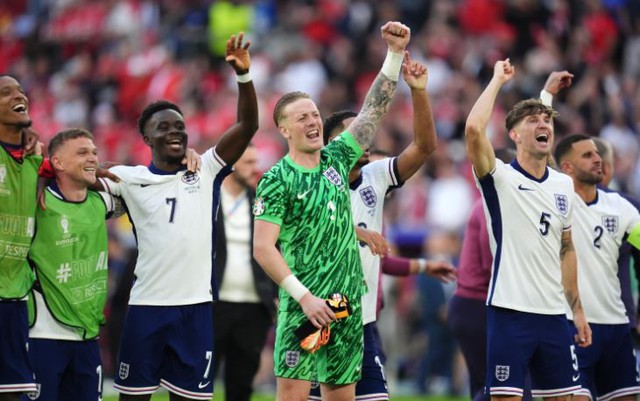 Tiết lộ: Ban quản lý SVĐ "troll" Tam sư trước loạt sút cân não, vô tình hay cố ý?- Ảnh 2.