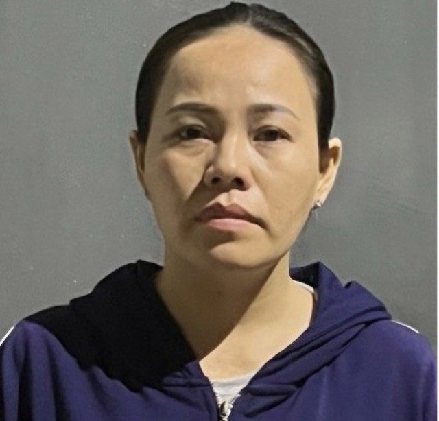 Vụ đầu độc 4 người bằng Xyanua: Nữ nghi phạm hé lộ về cái chết của bố đẻ và con trai ruột- Ảnh 1. Vụ đầu độc 4 người bằng Xyanua: Nữ nghi phạm hé lộ về cái chết của bố đẻ và con trai ruột- Ảnh 1.