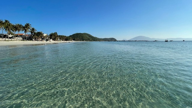 Phát hiện bãi biển được ví như "Hawaii ở Việt Nam", cách thành phố 50km, ra xa bờ 100m nước chỉ tới ngực- Ảnh 8.