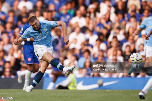 "Máy cày" Haaland ủi đổ hàng thủ Chelsea, Man City bỏ túi 3 điểm ngày ra mắt Premier League 2024/25 - Ảnh 5.