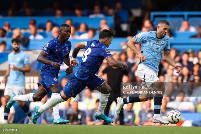 "Máy cày" Haaland ủi đổ hàng thủ Chelsea, Man City bỏ túi 3 điểm ngày ra mắt Premier League 2024/25 - Ảnh 7.