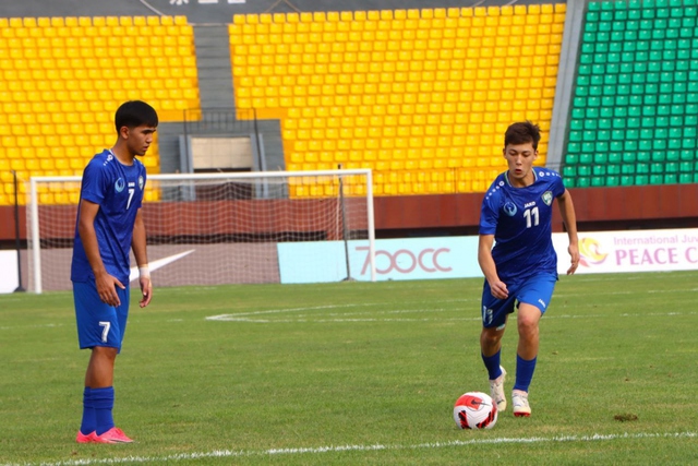 TRỰC TIẾP Việt Nam 3-0 Uzbekistan: Tuyển Việt Nam liên tục ghi bàn, khiến tất cả ngỡ ngàng - Ảnh 4.