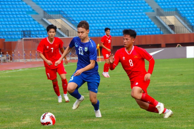 TRỰC TIẾP Việt Nam 3-0 Uzbekistan: Tuyển Việt Nam liên tục ghi bàn, khiến tất cả ngỡ ngàng - Ảnh 6.