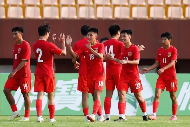 Báo Trung Quốc: “Trận thắng 4-0 trước Việt Nam bằng đội hình B đã giúp người hâm mộ sáng mắt!” - Ảnh 1.