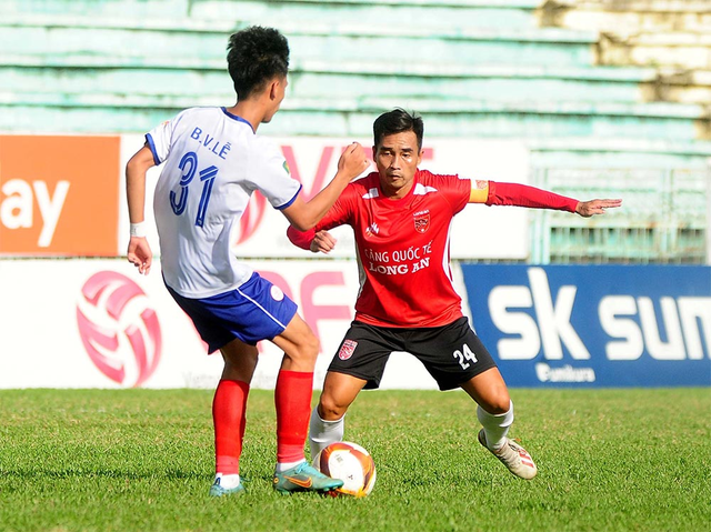 Bầu Đức dang tay cứu cựu vương V.League và thực trạng buồn của bóng đá Việt Nam - Ảnh 2.