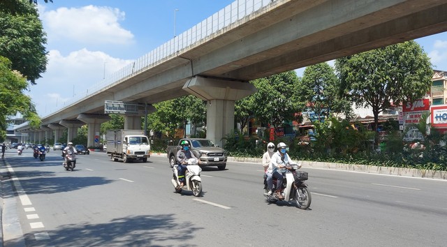 Tin mới nhất về đợt nắng nóng ở miền Bắc - Ảnh 1.